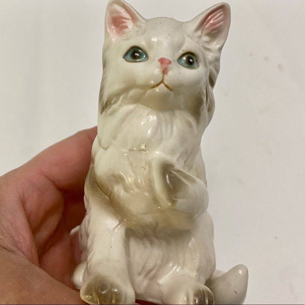 VINTAGE LEFTON CERAMIC CAT FIGURINE